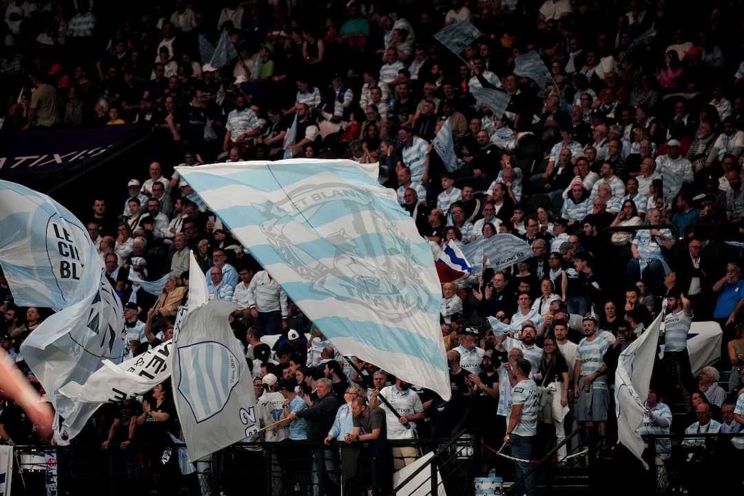 photo de la mêlée ciel & blanc